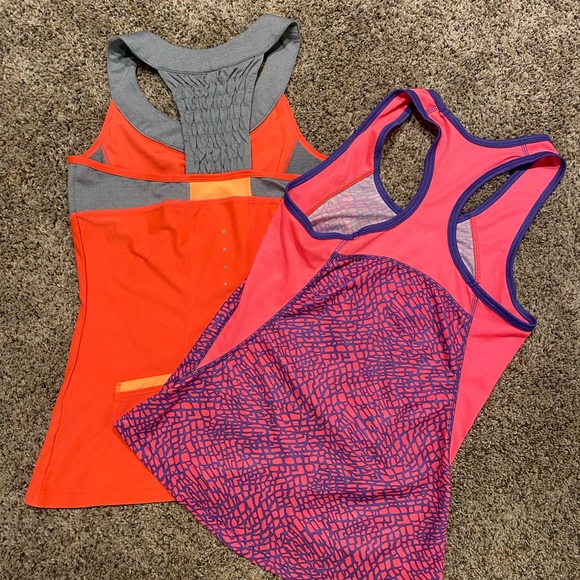 Bundle of Women’s Active Tanks - Picture 5 of 6